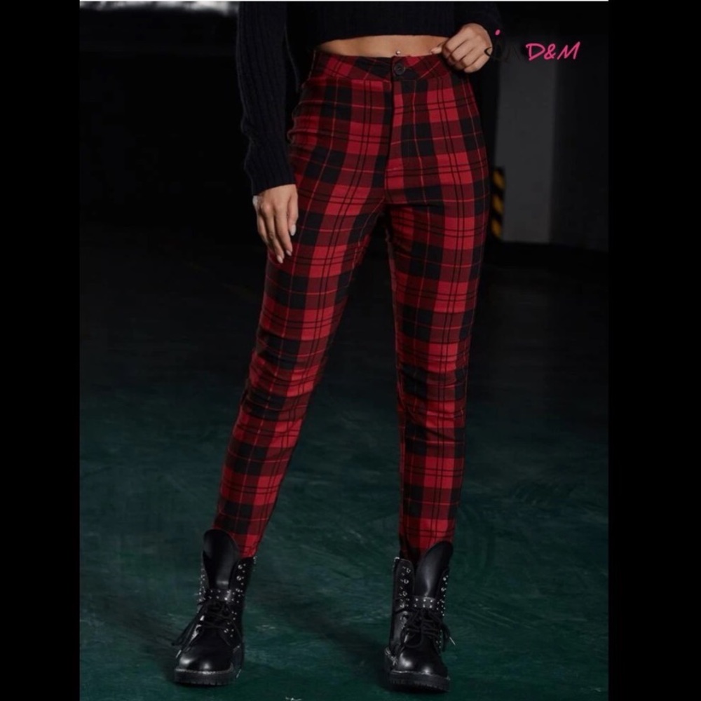 D&M Plaid Print Fitted Pants